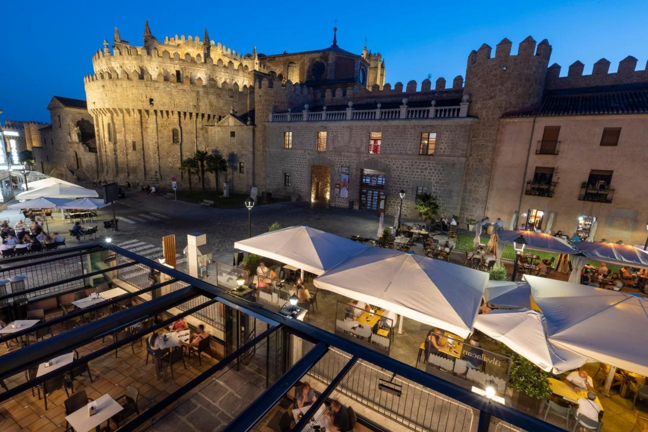Hostal Restaurante Puerta Del Alcazar Avila Exterior photo